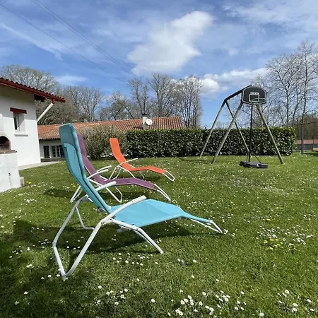 Lasaian Hébergement de vacances *